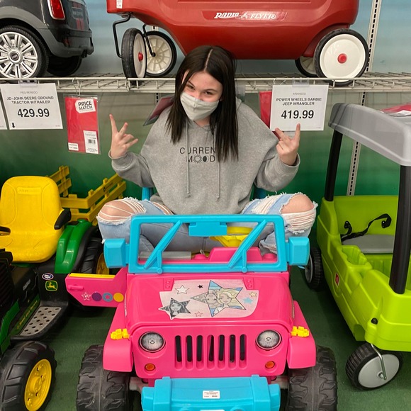 Meet your Posher, Cadence - Picture 1 of 1